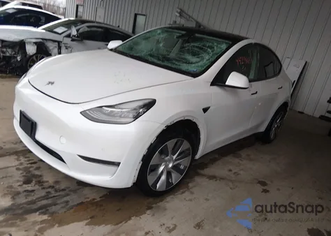 2021 Tesla Model Y Long Range Dual Motor All-Wheel Drive z USA, uszkodzony, nr VIN 5YJYGDEE4MF109871